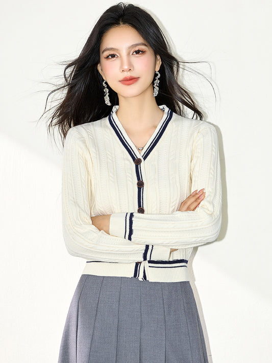 Chic Knit Cardigan for WomenAutumn New Style Outerwear Top